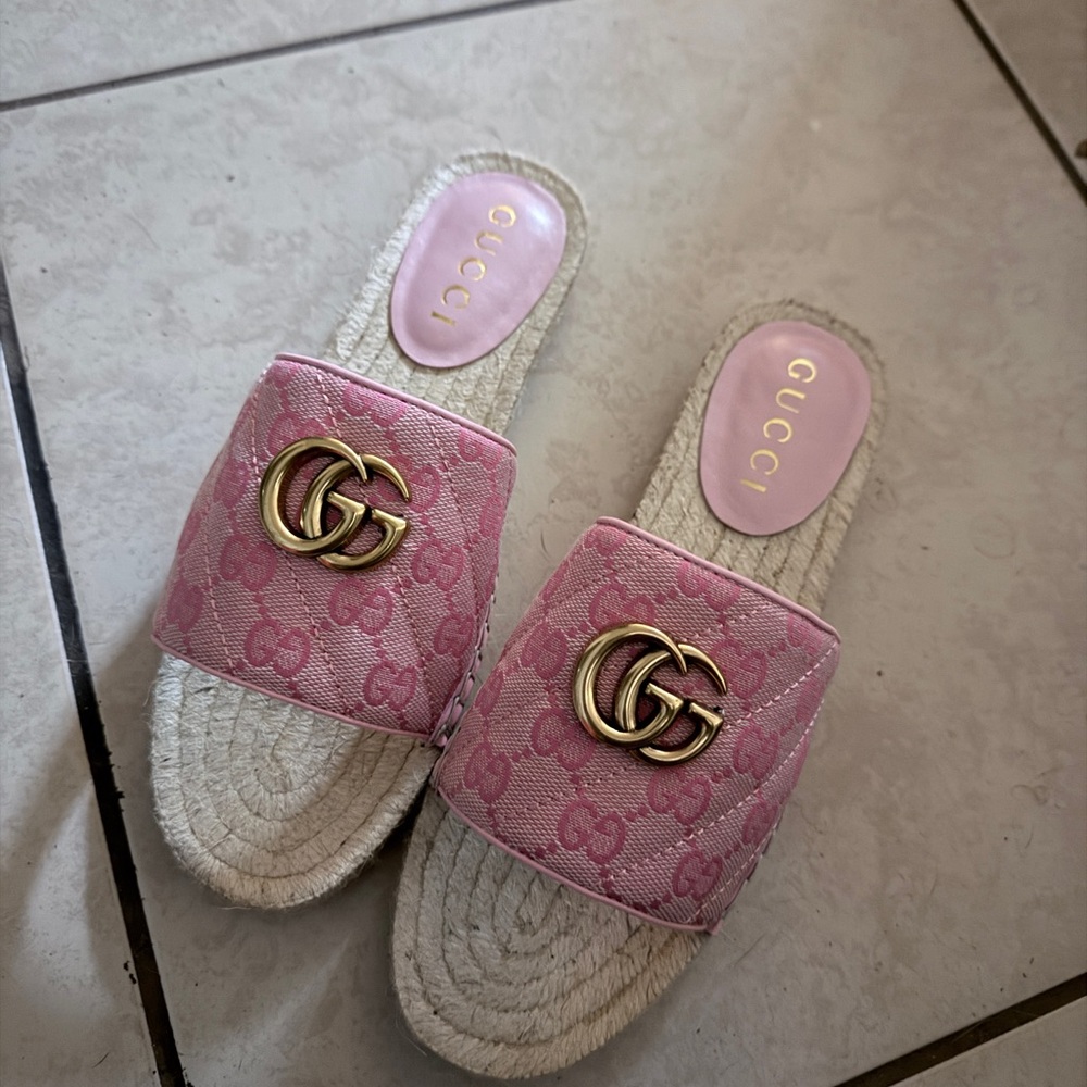 Gucci Pink Women's Slide Sandals